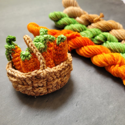 Crochet Pattern - Basket of Carrots