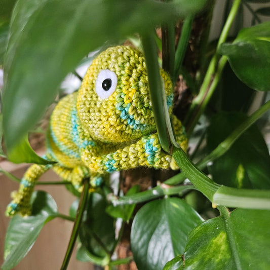 Crochet Kit - Calypso the Chameleon