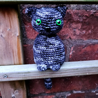 Crochet Kit - Cosmo the Cat