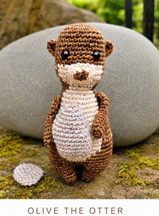 Crochet Kit - Olive the Otter
